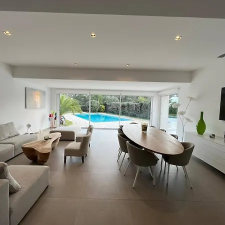 Mas Du Golfe - Climatisee Avec Piscine Privee Pour 10 Personnes Villa Grimaud