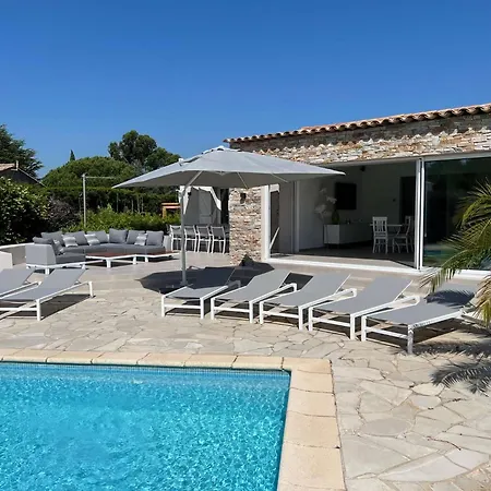 Mas Du Golfe - Climatisee Avec Piscine Privee Pour 10 Personnes