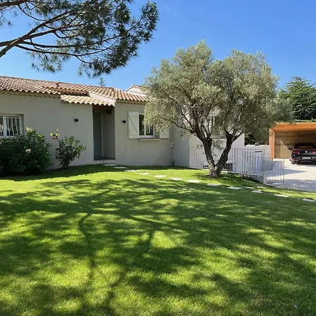 Mas Du Golfe - Climatisee Avec Piscine Privee Pour 10 Personnes Villa *