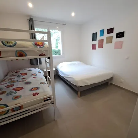 Mas Du Golfe - Climatisee Avec Piscine Privee Pour 10 Personnes Villa